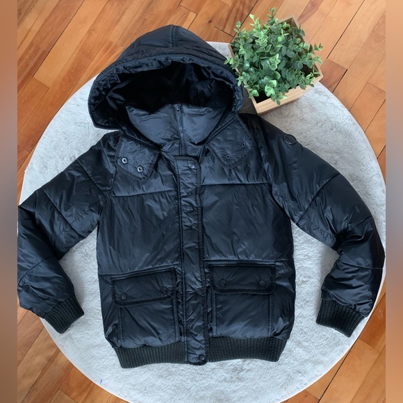 Abercrombie & Fitch Puffer Jacket - Picture 1 of 10